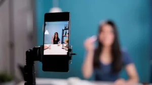 Best SmartPhone for Vlogging: 2024 के लिए टॉप 5 फोन्स जो बना सकते हैं आपके व्लॉग को और भी शानदार!