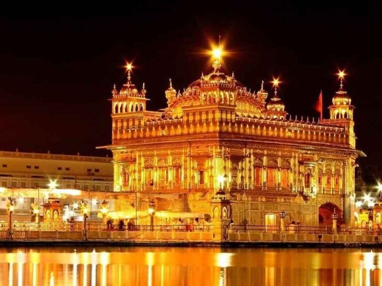 श्री हरमंदिर साहिब को एक्सक्लूसिव वर्ल्ड रिकॉर्ड्स द्वारा सर्वाधिक देखे जाने वाले स्थान के रिकॉर्ड से सम्मानित किया गया