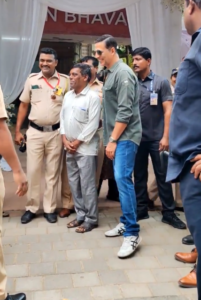 अक्षय